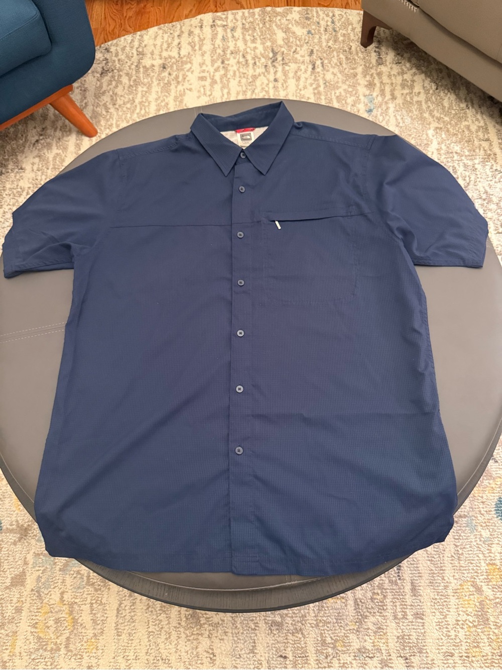 The North Face Navy Men’s XL Button Down Short Sleeve Hiking Shirt